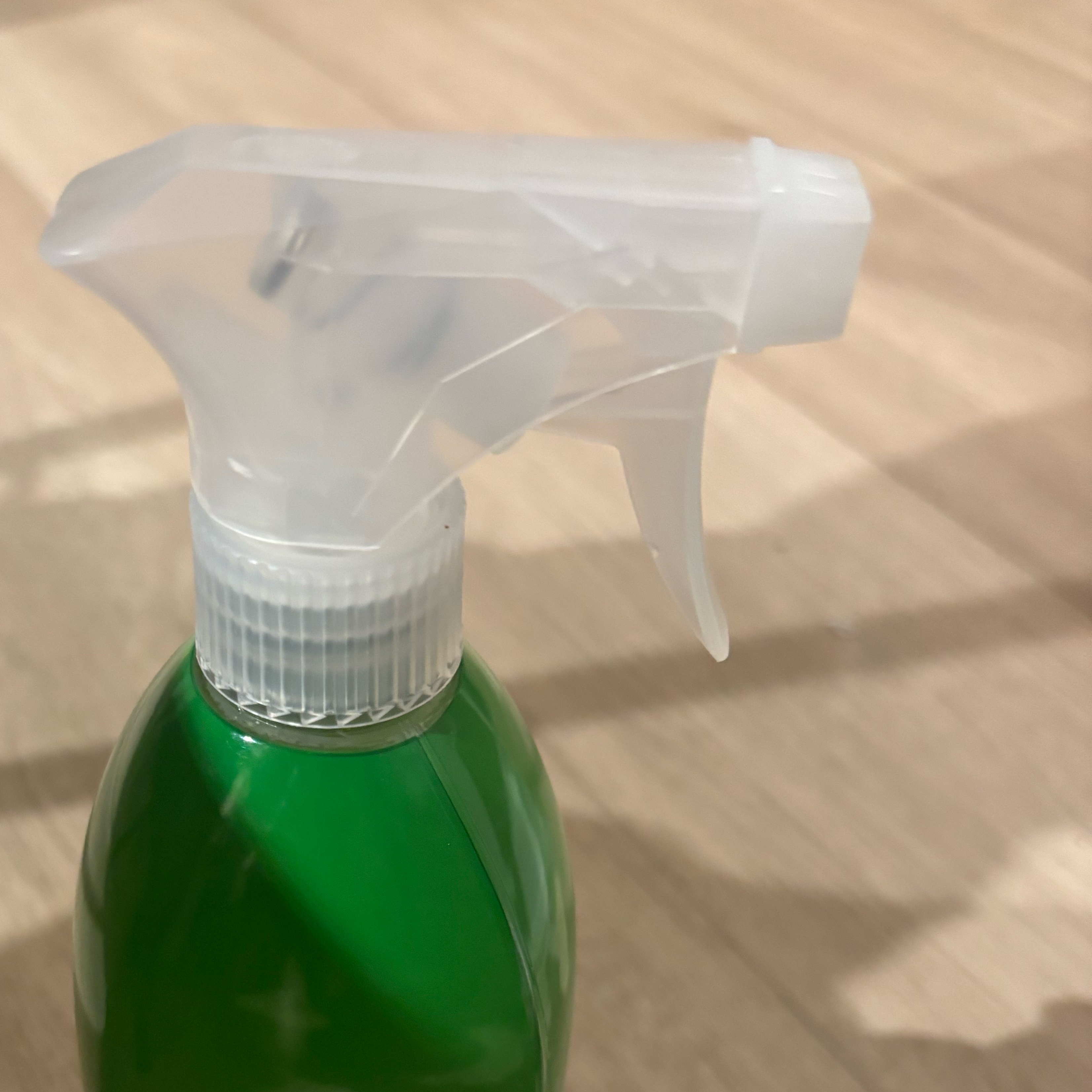 Spraying Cleaner