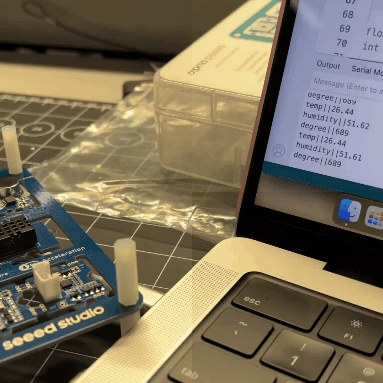 This image shows the Arduino capturing the temperature, humidity, and degrees in the Arduino IDE application.